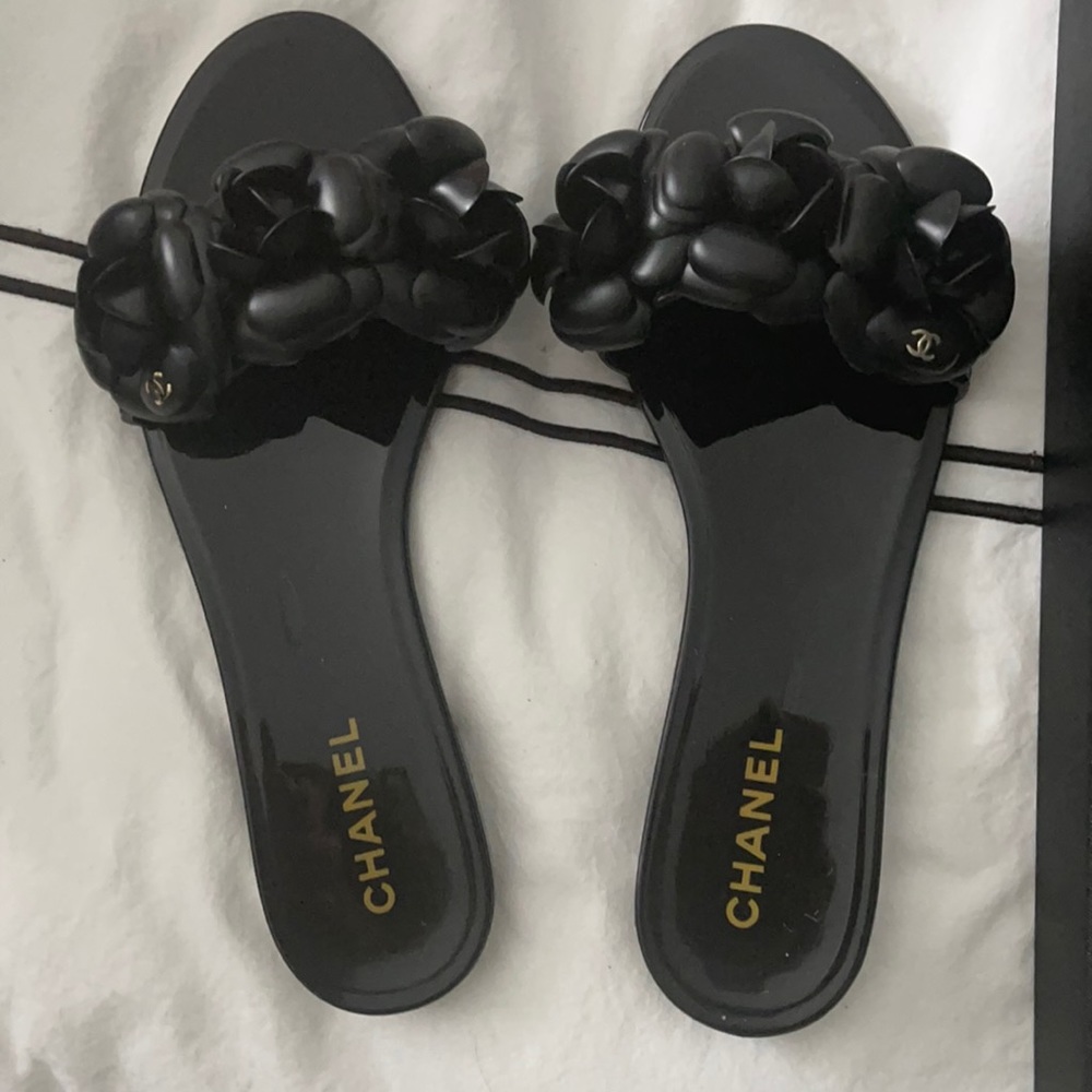 Chanel flower camellia sandals size 39 rubber